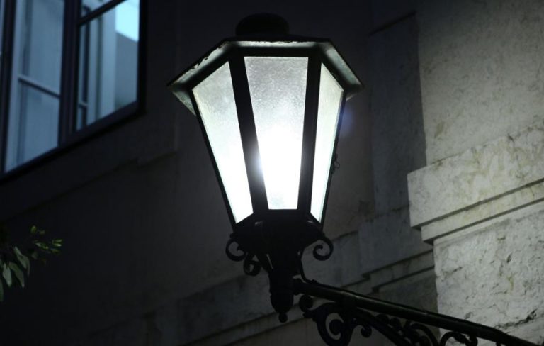 Presidência e AR associam-se à “Hora do Planeta” e desligam iluminações durante uma hora