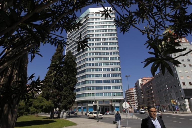 Taxa de desemprego de fevereiro é mais baixa dos últimos 20 anos — Governo