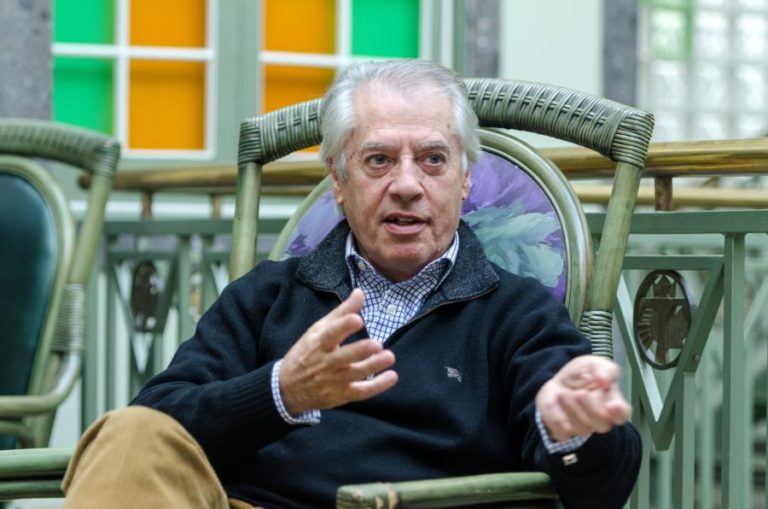 Jorge Sousa Braga vence Prémio Inês de Castro e João de Melo Tributo Consagração