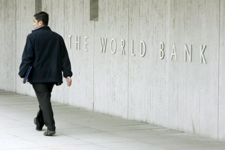 Ucrânia: Banco Mundial suspende todos os programas de apoio na Rússia e Bielorrússia