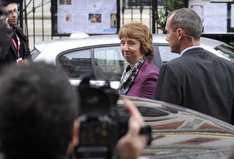 Ucrânia: Bruxelas não terá sido suficientemente dura com Moscovo no passado – Catherine Ashton