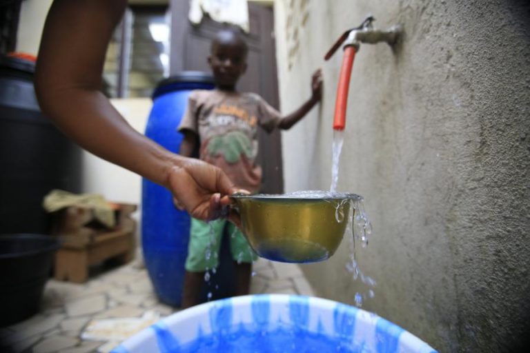 Cerca de 66% da população sem acesso a água potável em Moçambique – Governo