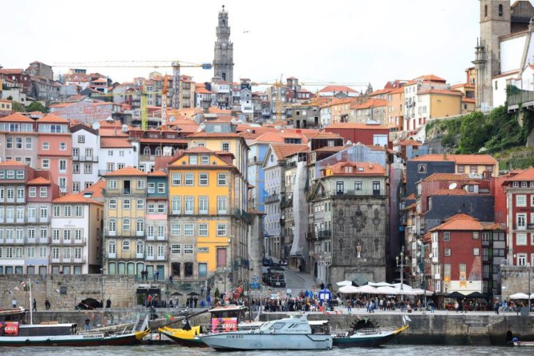 Projeto da ponte do Metro do Porto no Douro adjudicado a Edgar Cardoso