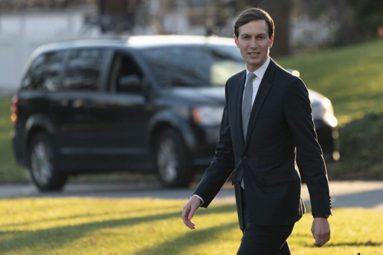 Genro de Trump ouvido em comissão sobre assalto ao Capitólio