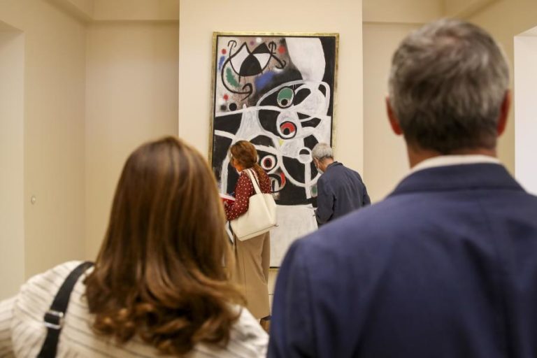 Exposição “Signos e Figuração” de Joan Miró em Serralves prolongada até outubro