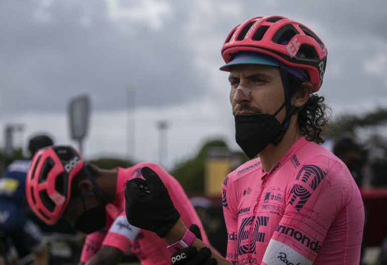 Ucrânia: Lachlan Morton pedala 1.063 quilómetros para angariar 180 mil euros