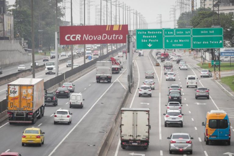 Brasil reduz projeção de crescimento do PIB de 2,1% para 1,5% em 2022