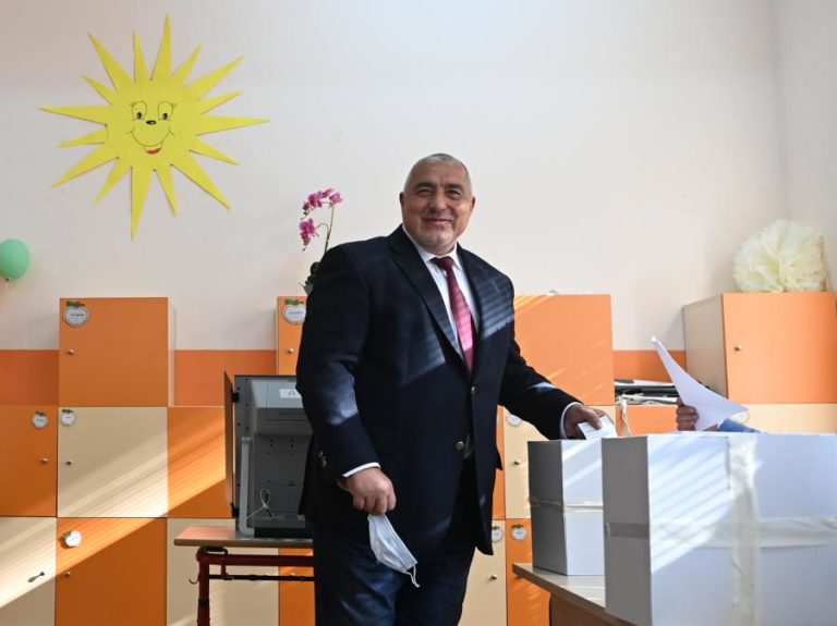 Ex-primeiro-ministro búlgaro Boyko Borissov detido em investigação por corrupção