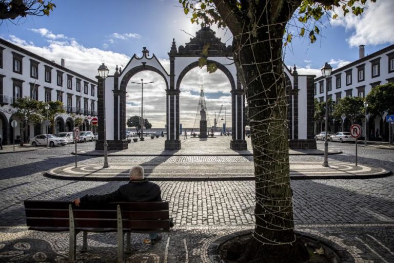 Ponta Delgada, Braga, Aveiro e Évora são finalistas a Capital Europeia da Cultura em 2027