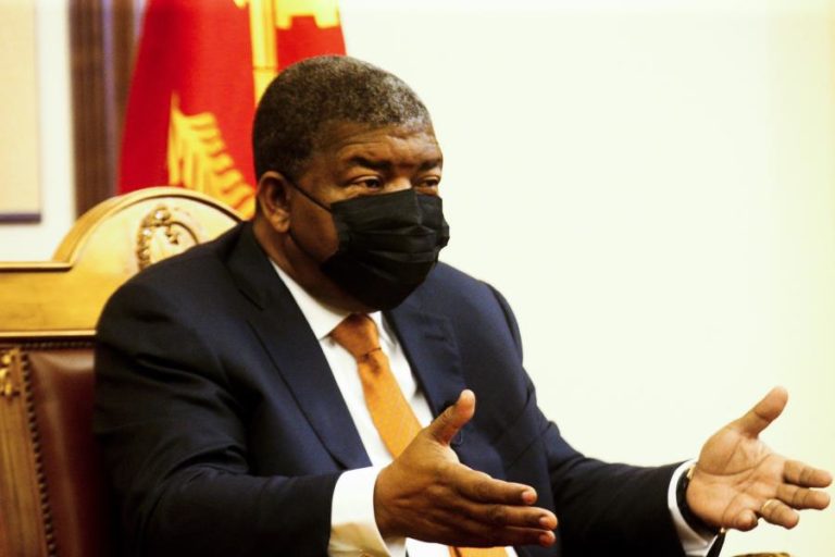 PR angolano homenageia Paulo Lara destacando papel do nacionalista na luta pela independência