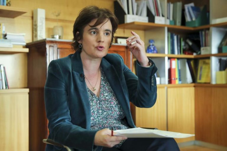 Portugal mantém porta aberta a refugiados afegãos apesar da crise na Ucrânia