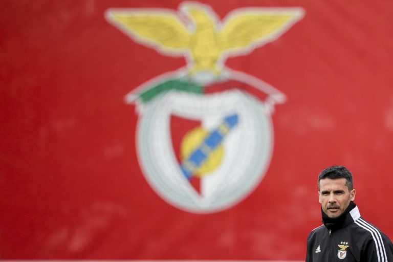 LC: Veríssimo diz que Benfica vai “dividir” eliminatória com o Liverpool
