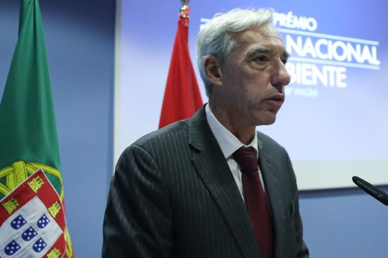 Ucrânia: MDN adverte que posição da China terá “impacto importante” nas relações futuras