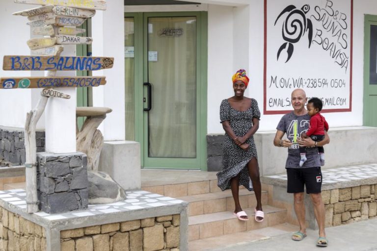 Covid-19: Maurizio fugiu do ‘stress’ em Itália e viveu vinte meses sem trabalho em Cabo Verde