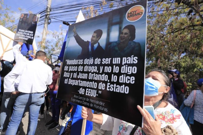 Juiz autoriza extradição de ex-Presidente das Honduras para os EUA