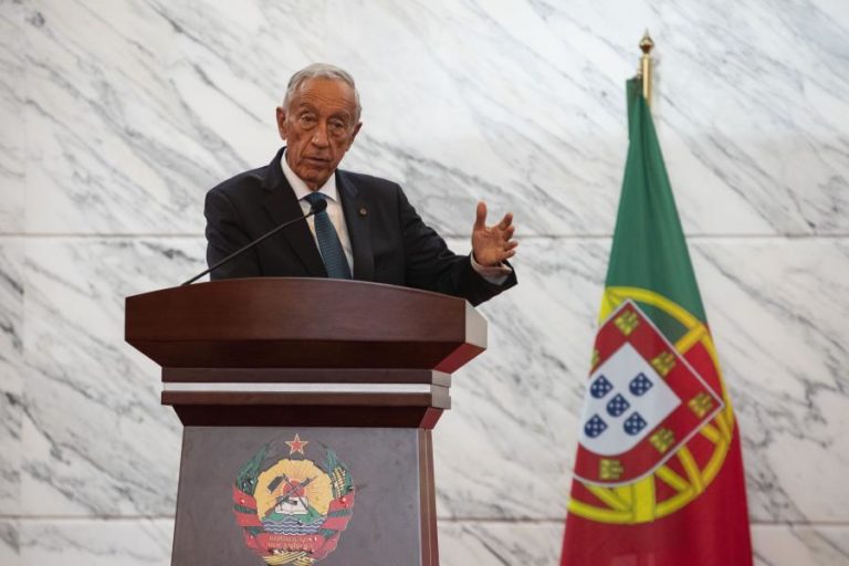 PR/Moçambique: Marcelo admite apoio para reequipar tropas contra terrorismo em Cabo Delgado