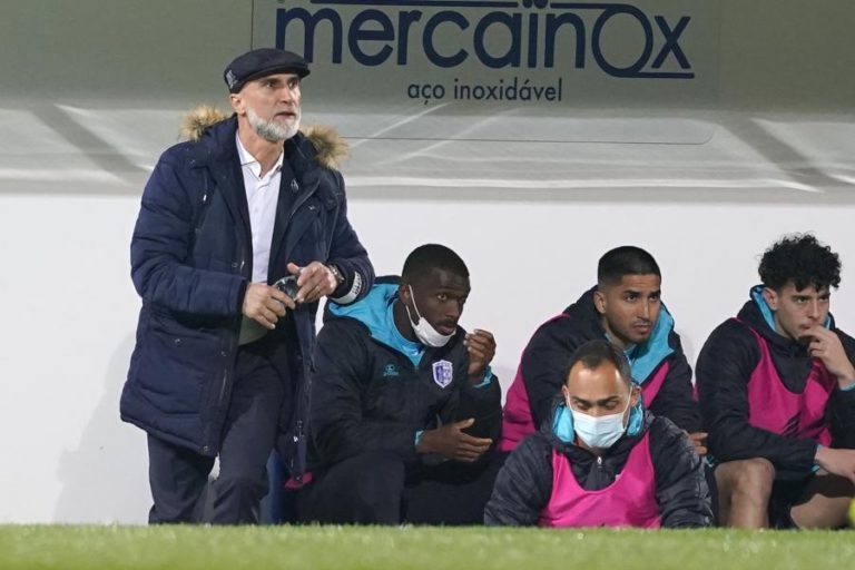 Álvaro Pacheco pede Vizela “tranquilo e sereno” para pontuar no Estoril