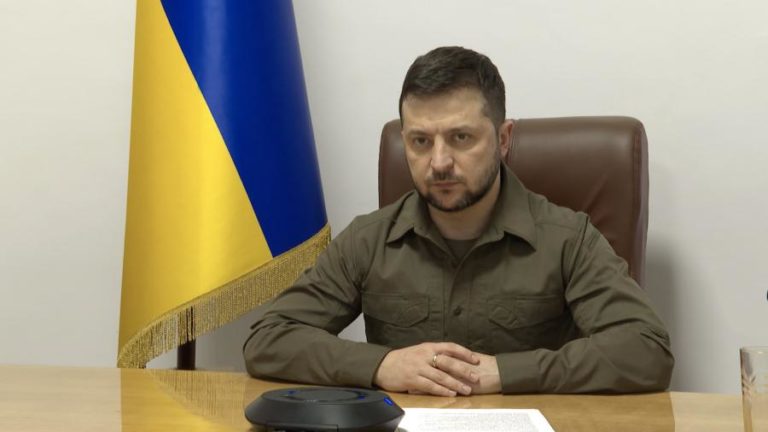 Ucrânia: Zelensky apela ao esforço de todos para vencer um único homem