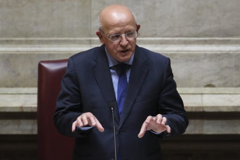 Santos Silva promete presidência do parlamento imparcial, contida e aglutinadora