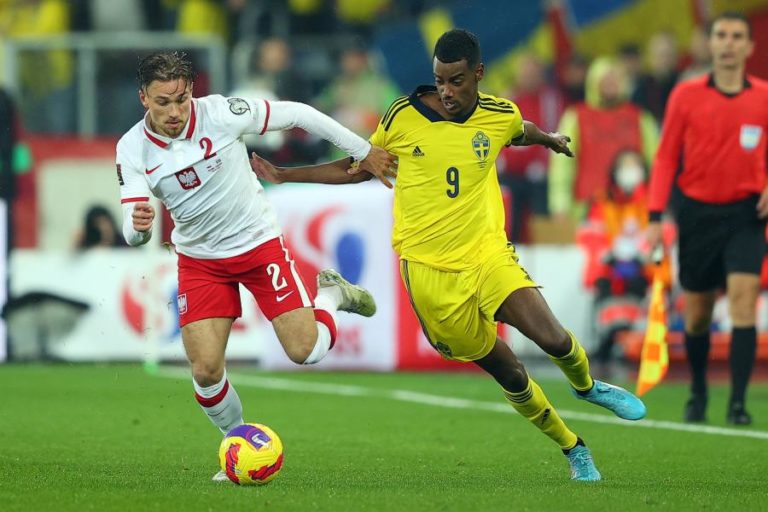 Polónia vence Suécia e qualifica-se para o Mundial2022