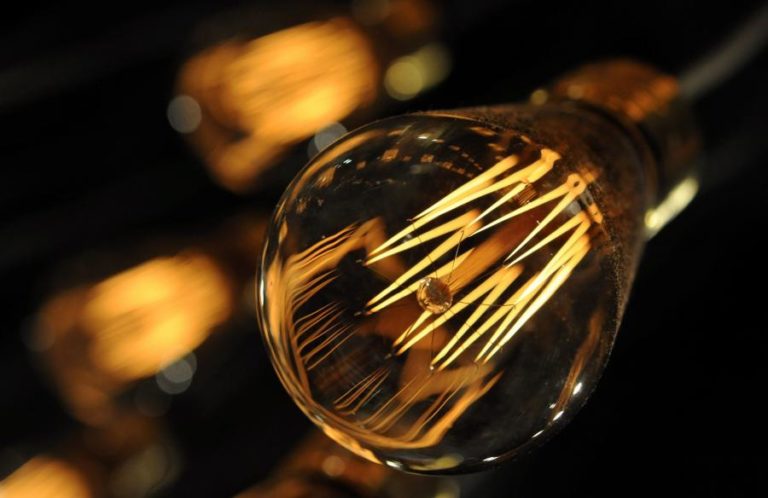 Crise/Energia: Famílias pagam mais 3% por eletricidade e gás natural no mercado regulado a partir de hoje