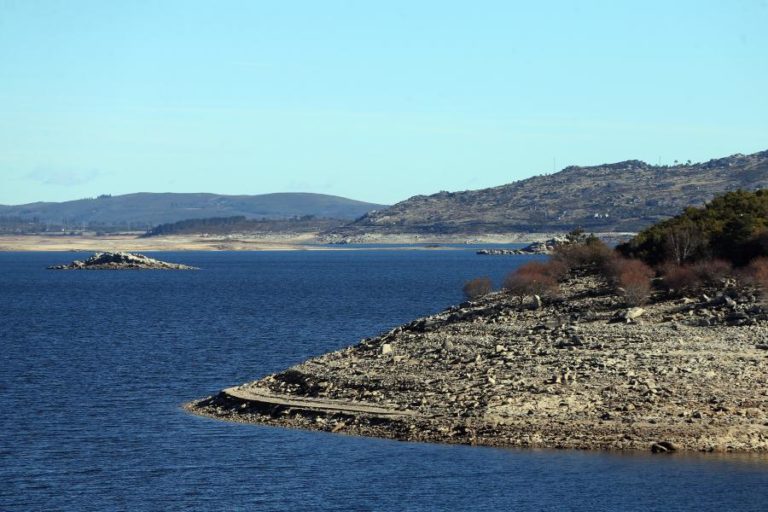 Endesa ganha direitos para explorar central fotovoltaica na barragem do Rabagão