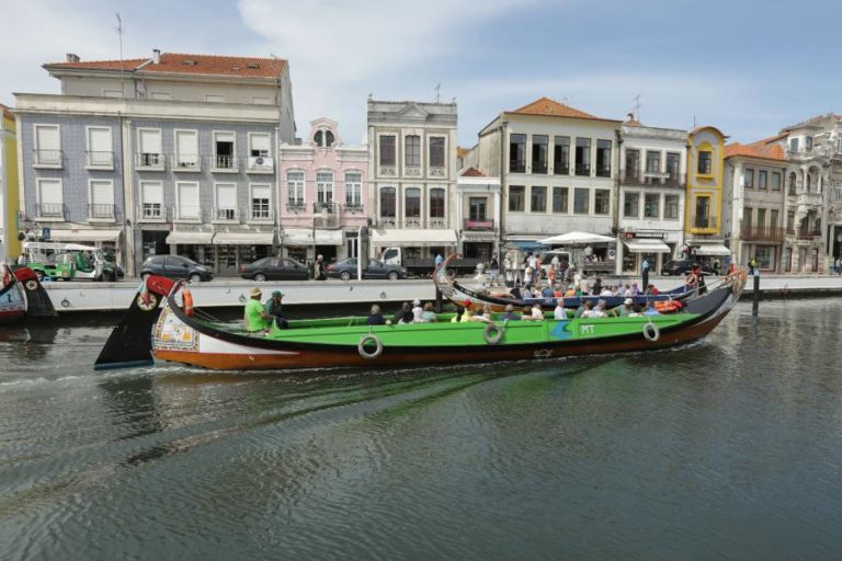 Região de Aveiro candidata barco moliceiro a Património da Humanidade