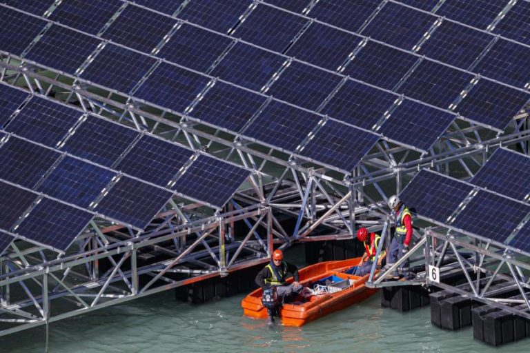Leilão solar flutuante com preço de energia mais baixo do mundo — Governo