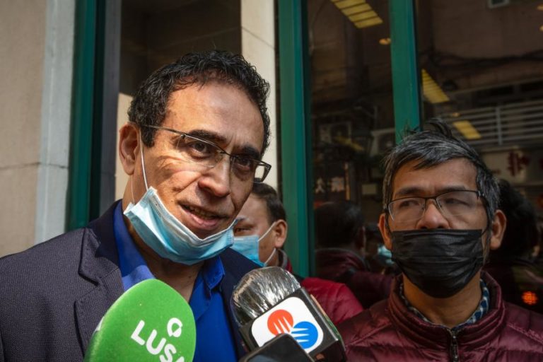 Covid-19: Deputado de Macau pede “injeção imediata” em cartões de consumo para ajudar famílias