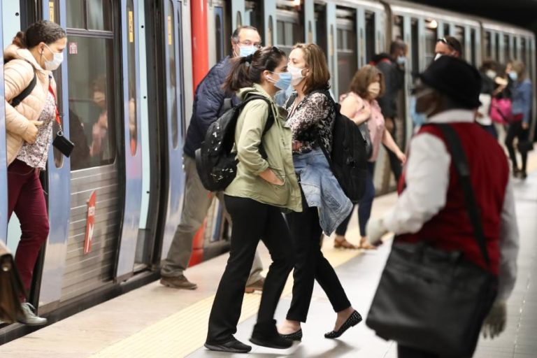 Procura dos metros de Lisboa e Porto e Soflusa/Transtejo mais que duplica até março