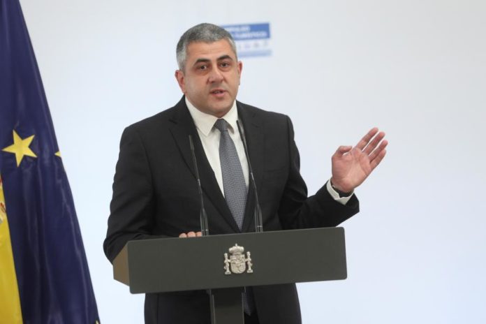 29035483.jpg