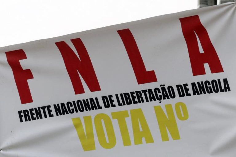 Líder da FNLA promete apresentar ao PR “preocupações” do partido que encontrou “desorganizado”
