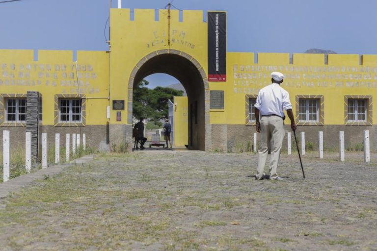 Cabo Verde vai alargar programa de videovigilância ao Tarrafal