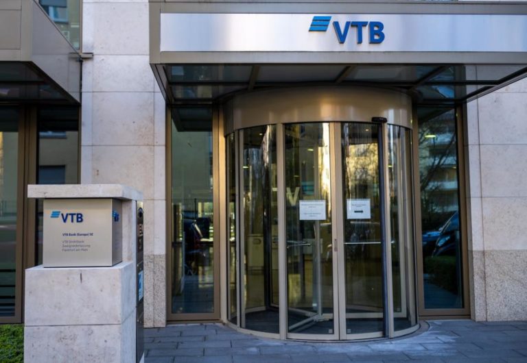 Moçambique/Dívidas: Ausência do VTB e “obstáculos” da PGR ameaçam julgamento britânico