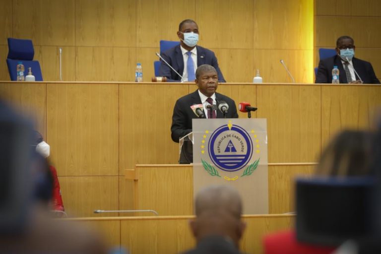 Presidente angolano vai ao Cunene inaugurar sistema de água e lançar pré-campanha do MPLA
