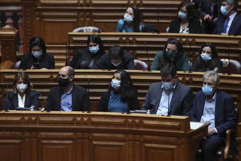 Governo: PCP não apresenta moção de rejeição do programa e recusa acompanhar Chega