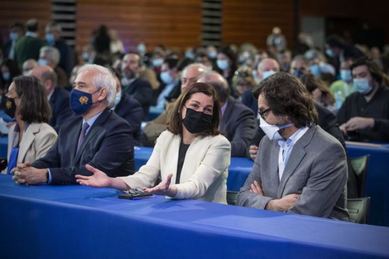 CDS/Congresso: Costa “não virará as costas ao país” e cumprirá legislatura – ministra Adjunta