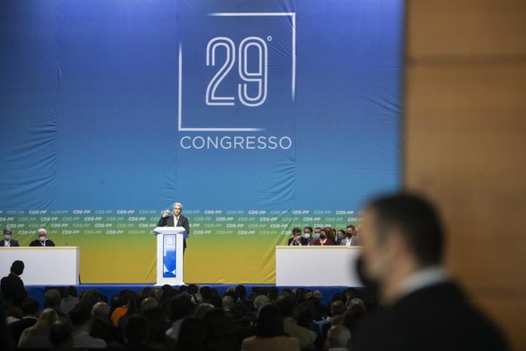 CDS/Congresso: IL e Chega esperam que CDS-PP os acompanhe na oposição ao PS