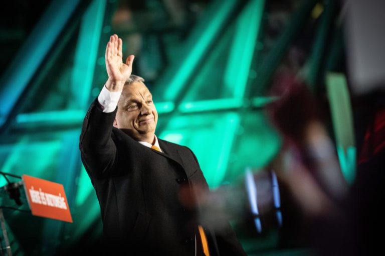 Líder ultranacionalista Viktor Orban reforça poder na Hungria com mais de 53% dos votos
