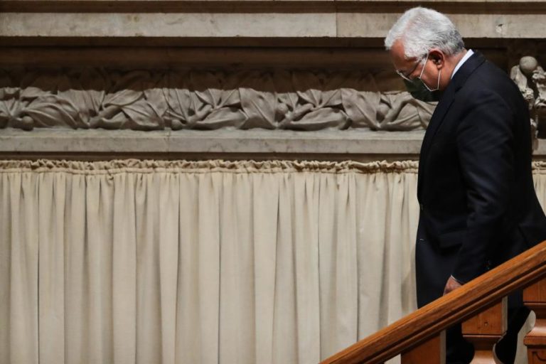 Governo: Costa promete sistema de segurança interna robustecido após extinção do SEF
