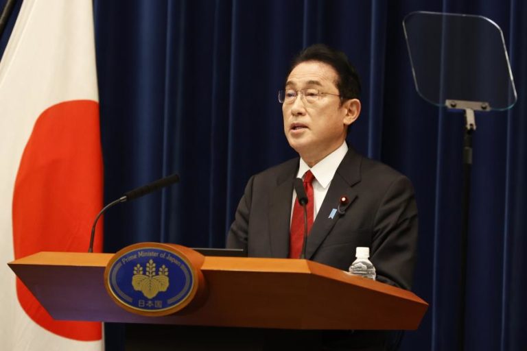 Ucrânia: Japão renuncia ao carvão russo e expulsa diplomatas de Moscovo