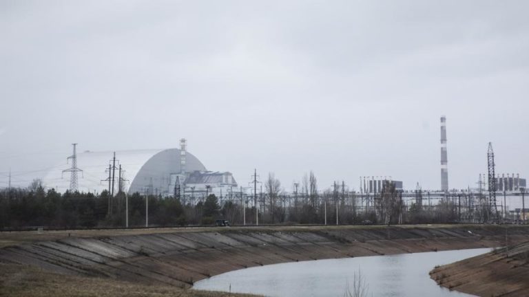 Ucrânia: Ocupação russa de Chernobyl foi “muito, muito perigosa” – AIEA