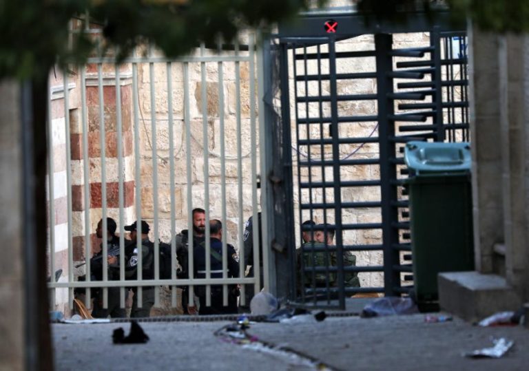 Cisjordânia: Forças de segurança matam mulher que esfaqueou polícia israelita
