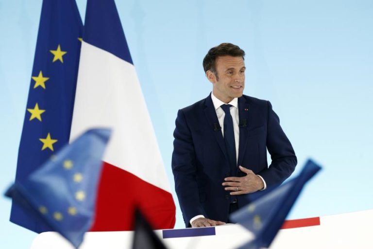 Macron com 27,84% e Le Pen 23,15% vão à 2.ª volta das presidenciais em França