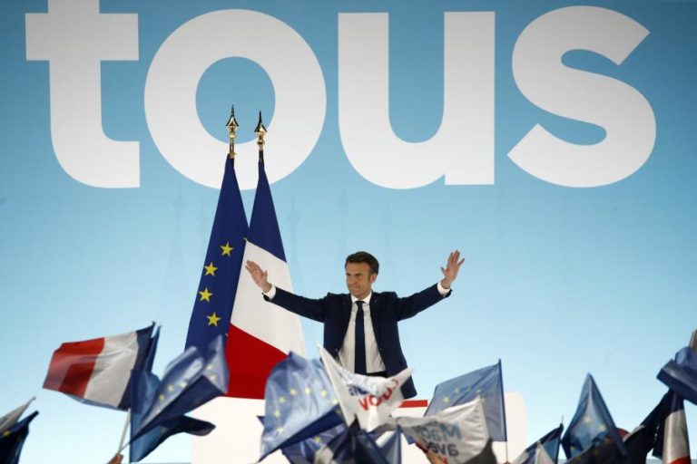 França/Eleições: Macron promete “unir convições” na segunda volta