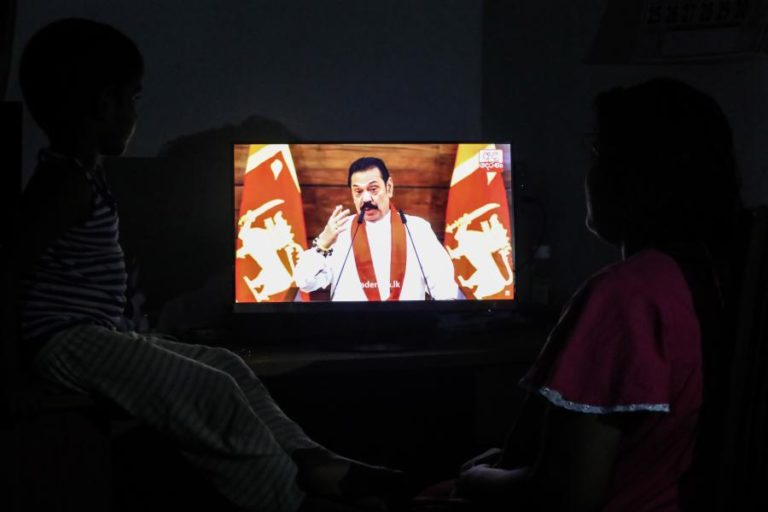 PM do Sri Lanka propõe encontro para ouvir manifestantes mas rejeita demitir-se