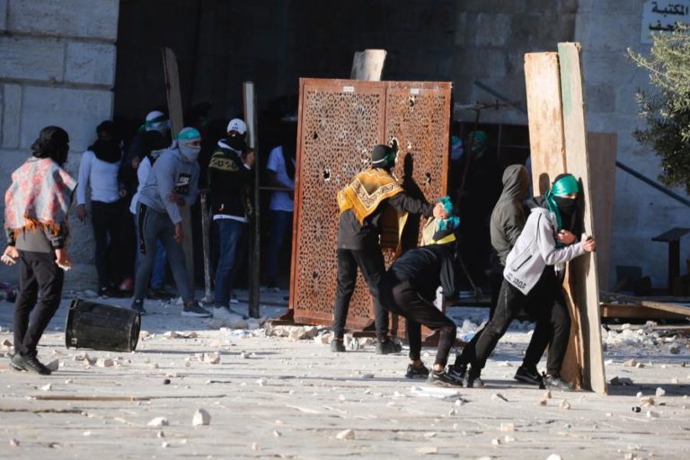 Pelo menos 100 feridos na Esplanada das Mesquitas em Jerusalém