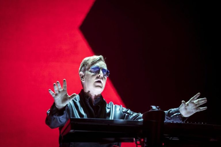 Morreu Andrew Fletcher, teclista e fundador da banda britânica Depeche Mode