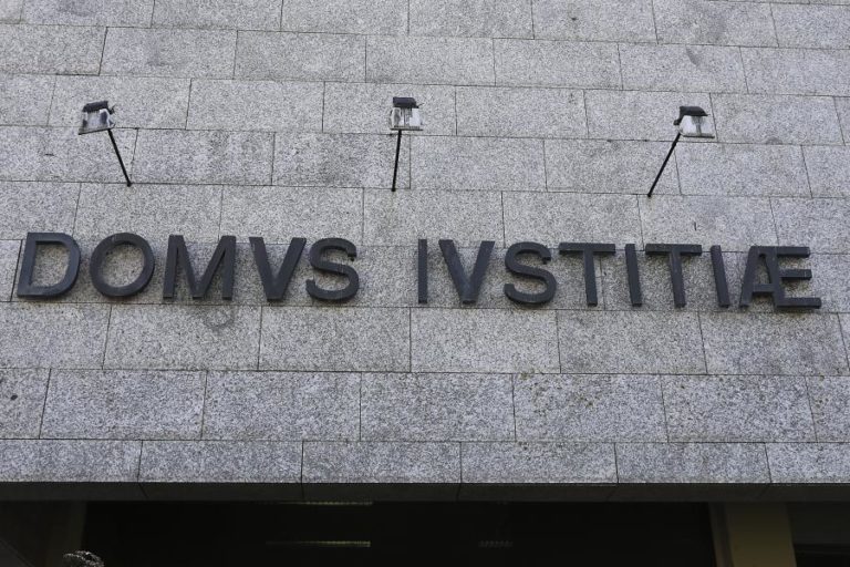 Condenado homem que circulava com cão que atacou 3 pessoas em Matosinhos em 2017