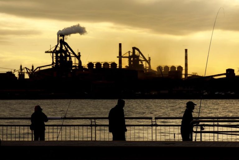 Produção industrial do Japão cai 1,3% em abril